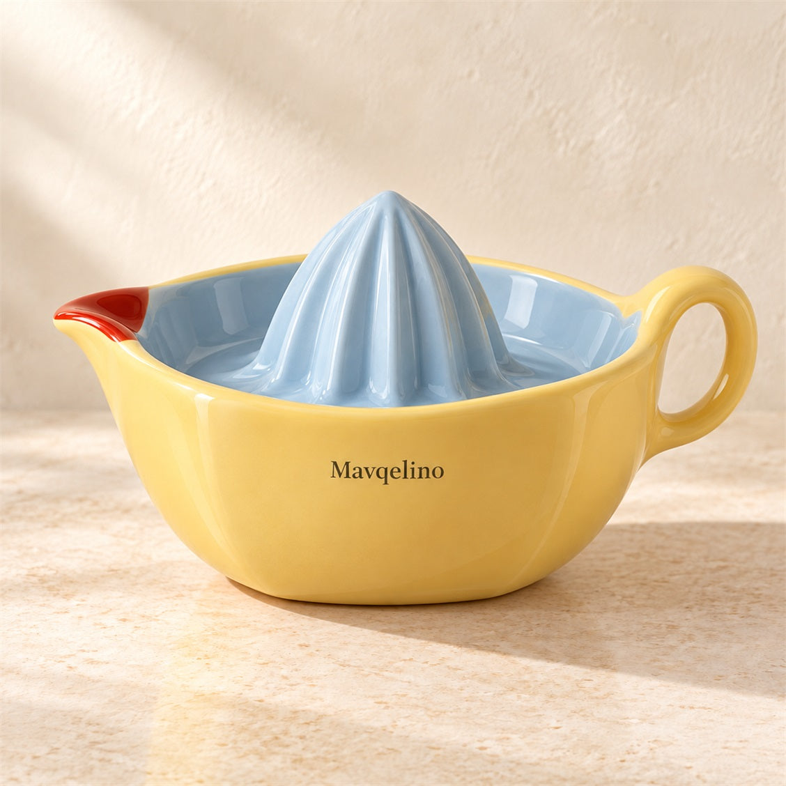 Mavqelino Citrus Juicer Pitcher - secondary product view